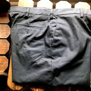 Men’s slack Size 42 with expanding waist clasp.